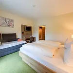 Schwartze فندق 3*