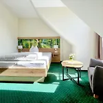 Schwartze فندق فايمر