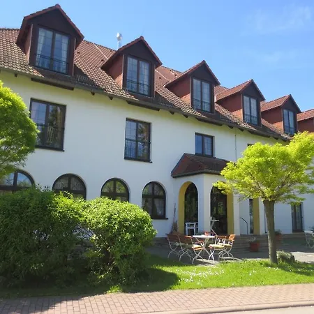 Schwartze Szálloda 3*