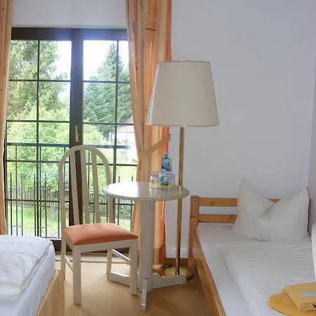 Hotel Schwartze 3*