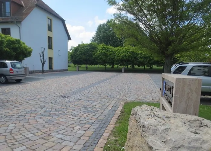 Schwartze Szálloda 3*