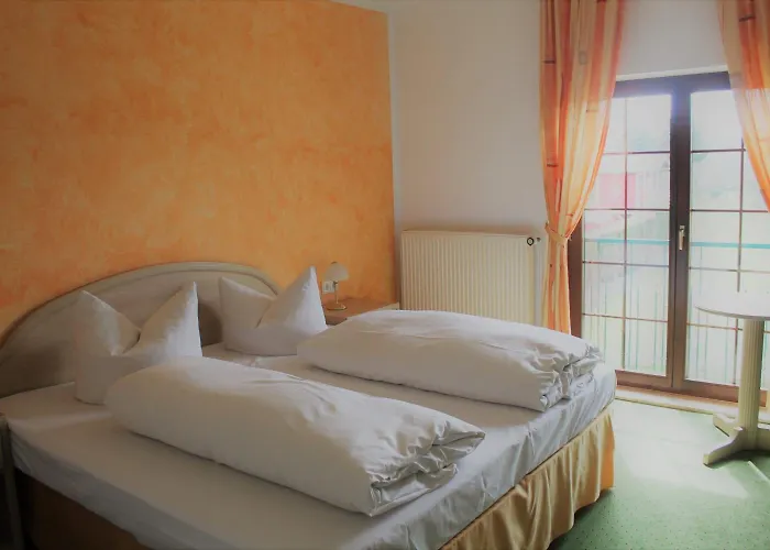 Otel Schwartze 3*